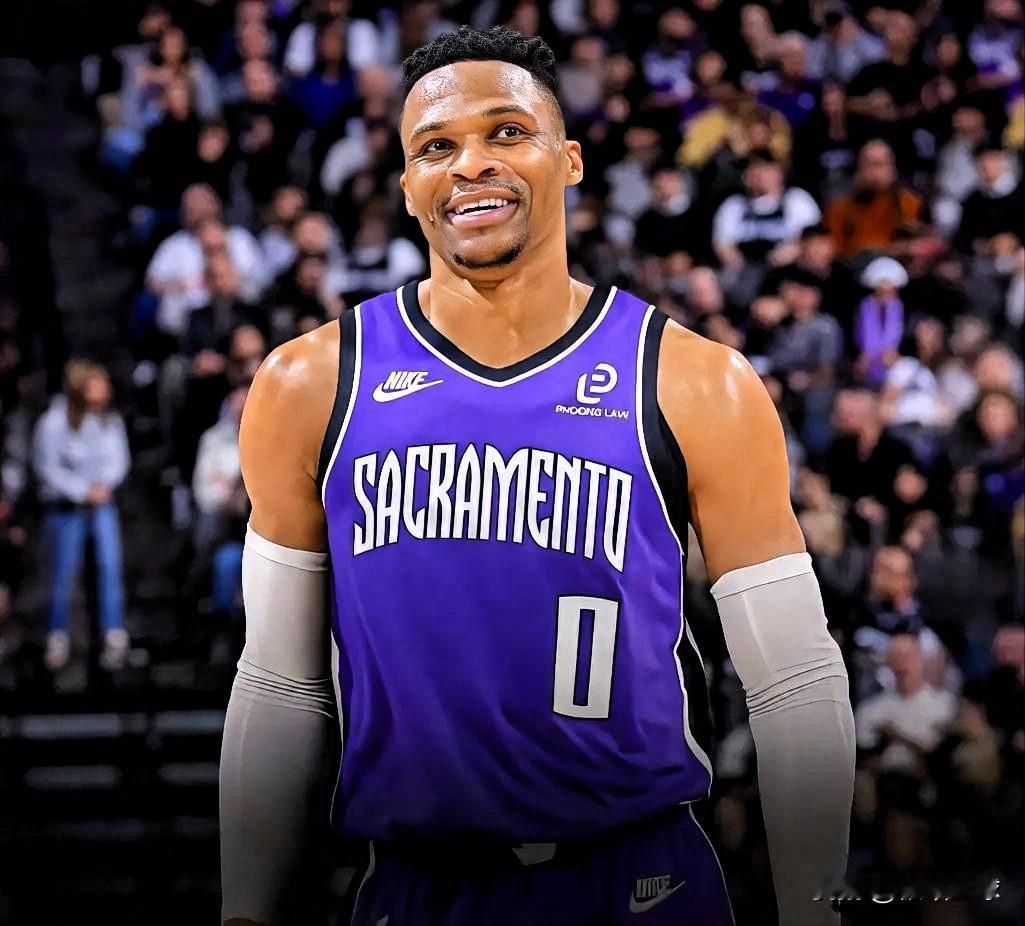 恭喜威少再就业！据名记Shams报道，威少已经同意加盟国王队！这位前MVP、