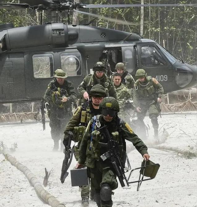 小国打仗，真就是玩命。大国打起来，不过是换个地方开火。也门、叙利亚这些地方，