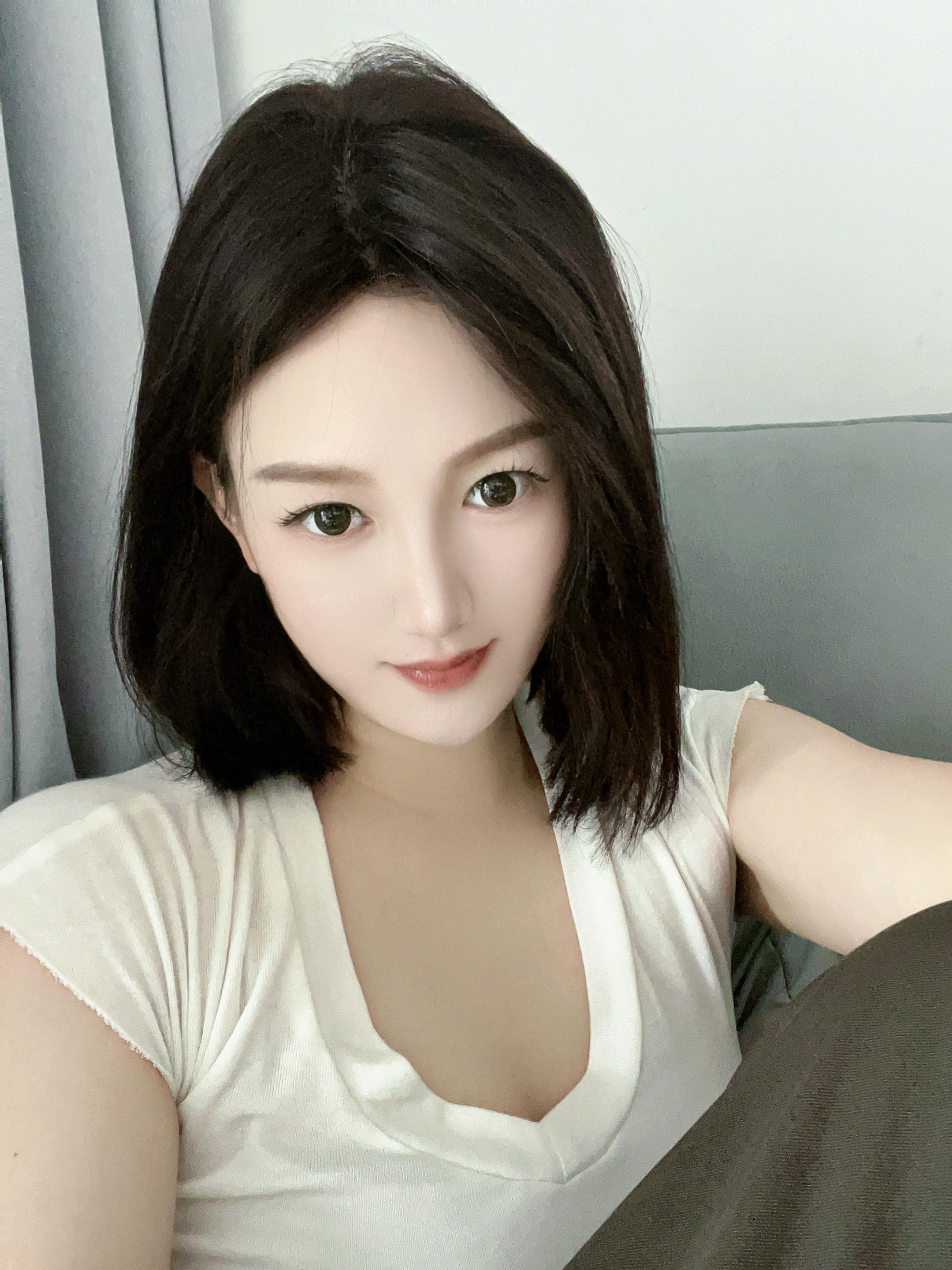 几十年第一次尝试短发，怎么样？😁