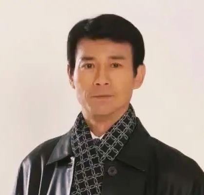 消失三年，首度报平安3月24日，79岁的郑少秋在影迷会账号上以“秋哥”署名，为