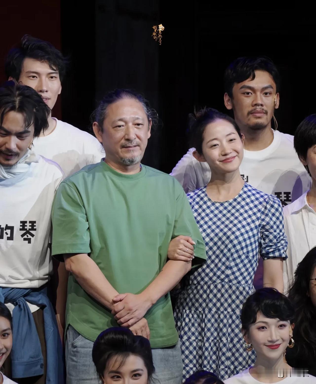三宝家的问题基本就是90%目前中国家庭养育孩子的问题，年轻人与老一辈育儿观念不同