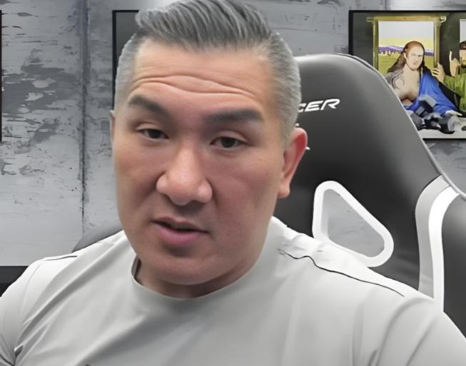 馆长说的一句话，很有道理，馆长说：“国民党打内战，输给了共产党，被赶到台湾来，在