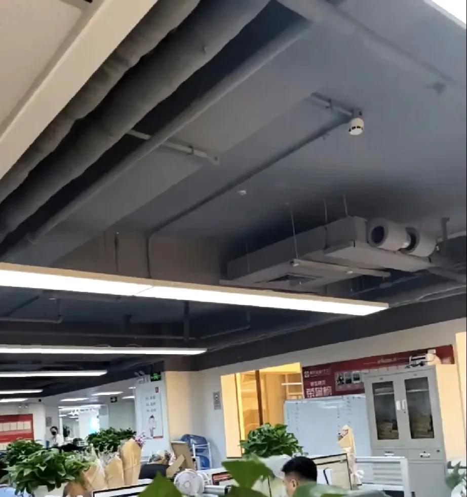关于失业金，很多人存在这样一个误解：这个钱又不是公司出，为什么很多公司都不愿意配