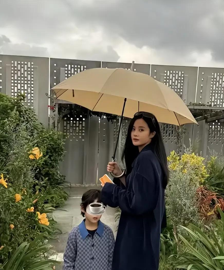 38岁再度幸福的刘诗诗给姐妹们说句体己话感情可以慢慢培养，婚礼可以简办，但幸