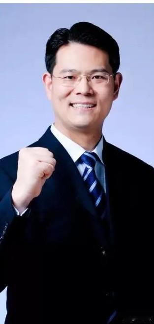 网络大V臧其超人设崩塌了，天下大事小事没有他不知道的。只可惜口无遮拦，逮谁说谁。