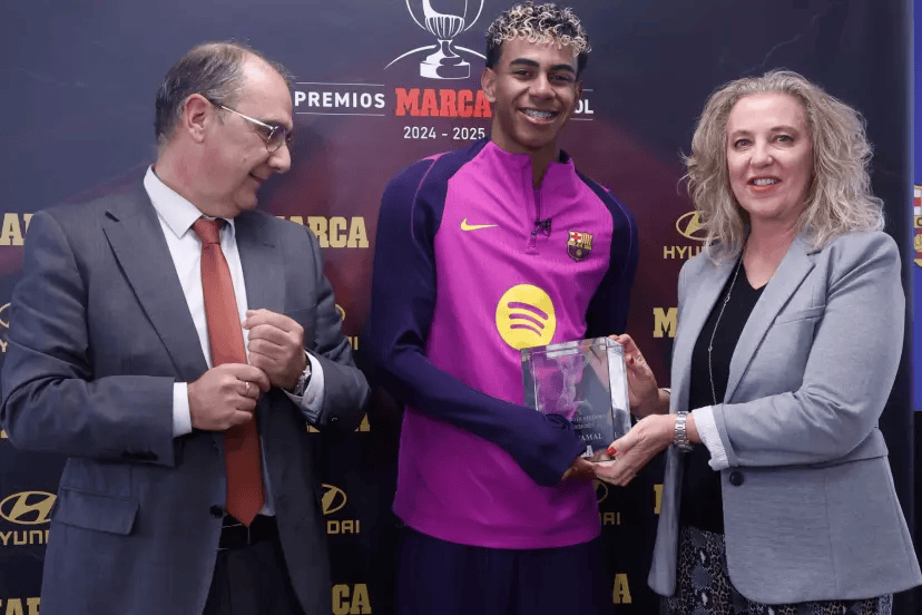 亚马尔: 西甲、欧冠、世界杯和金球奖, 希望我能全部拿到