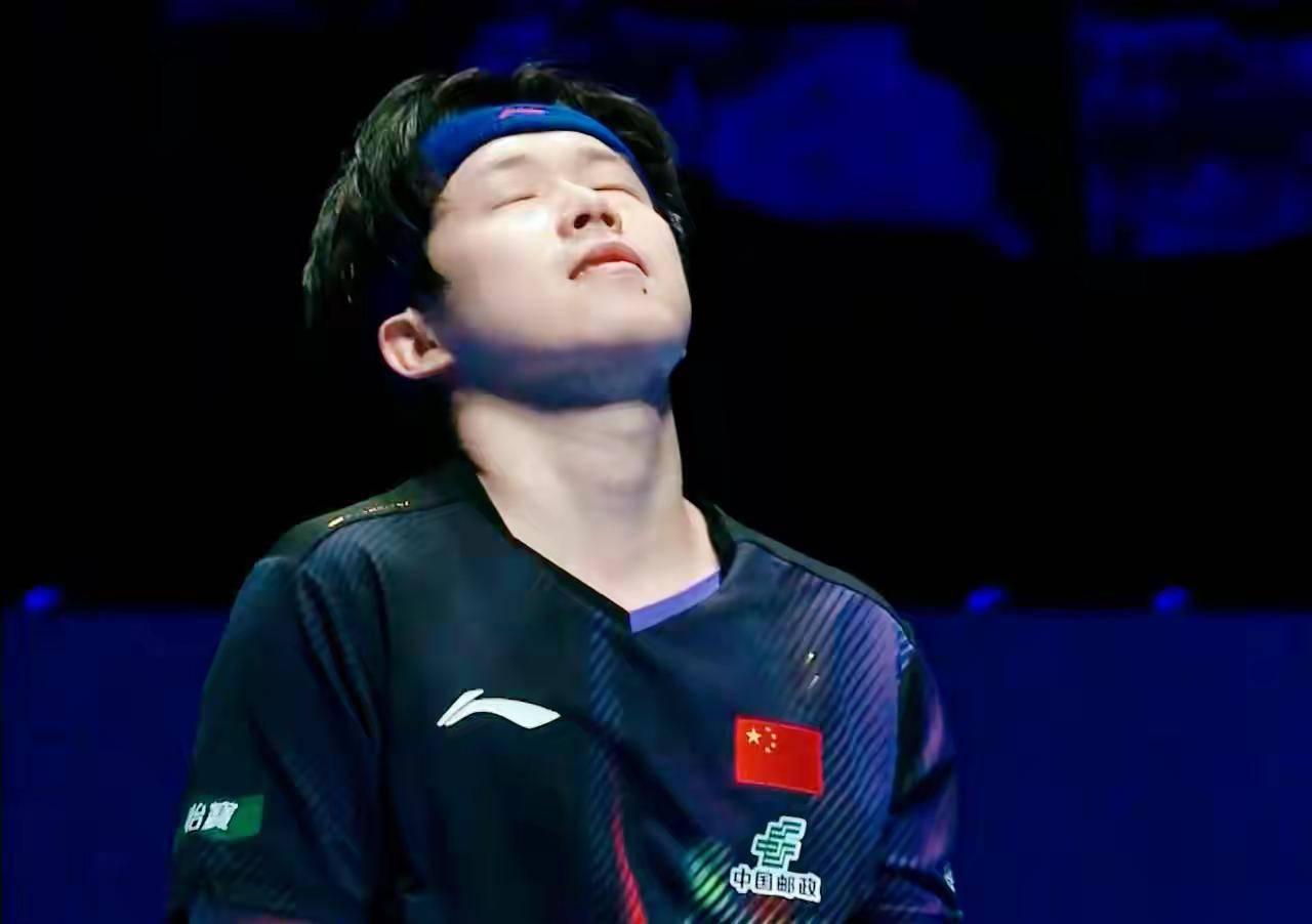 王楚钦无奈，孙颖莎遗憾，全锦赛和乒超延期+WTT一站赛事取消，球迷担心国乒球员没