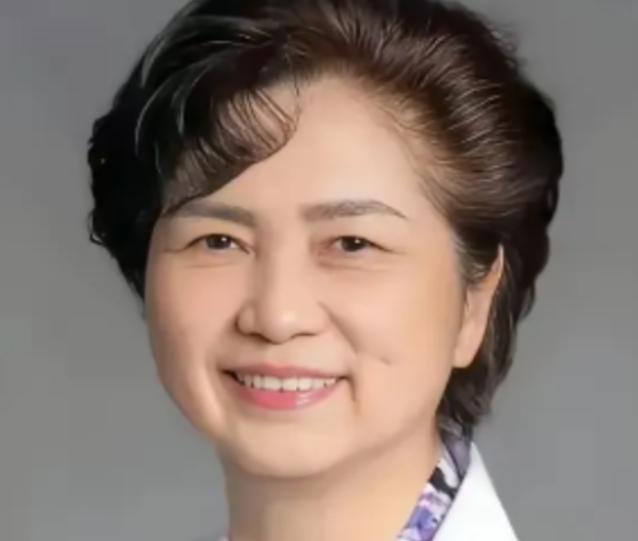 2020年，当年提出武汉“封城”举措的李兰娟院士，为国家立下了卓越功勋，可谁都