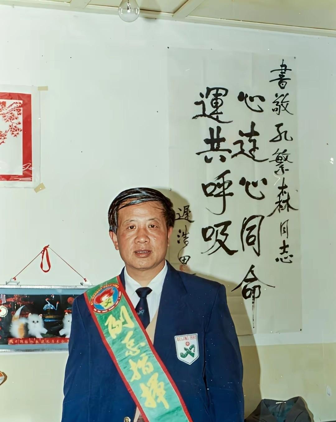 小时候都学过他的事迹吧？！