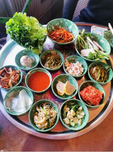 韩国网友：中国人吃得全世界最好？以前冬天餐桌就白菜萝卜！日本网友神回复：我们日本