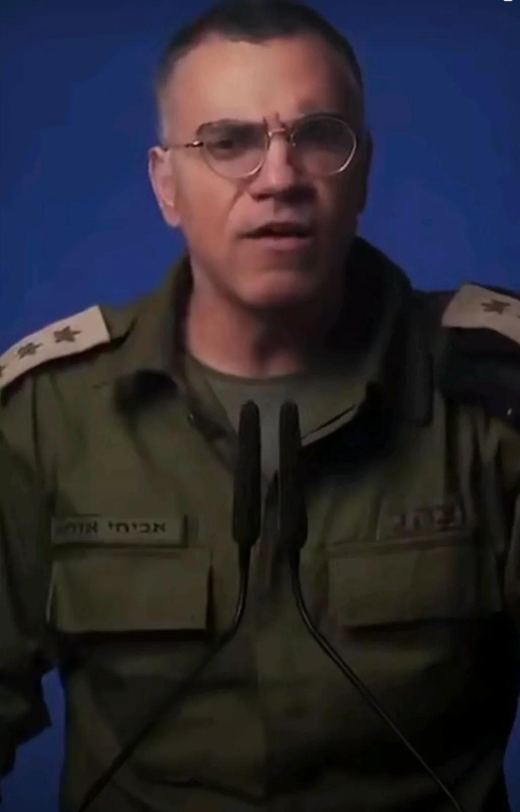 半岛电视台消息，以色列要求达希耶区人口全部撤离。当地时间12日，以色列国防军