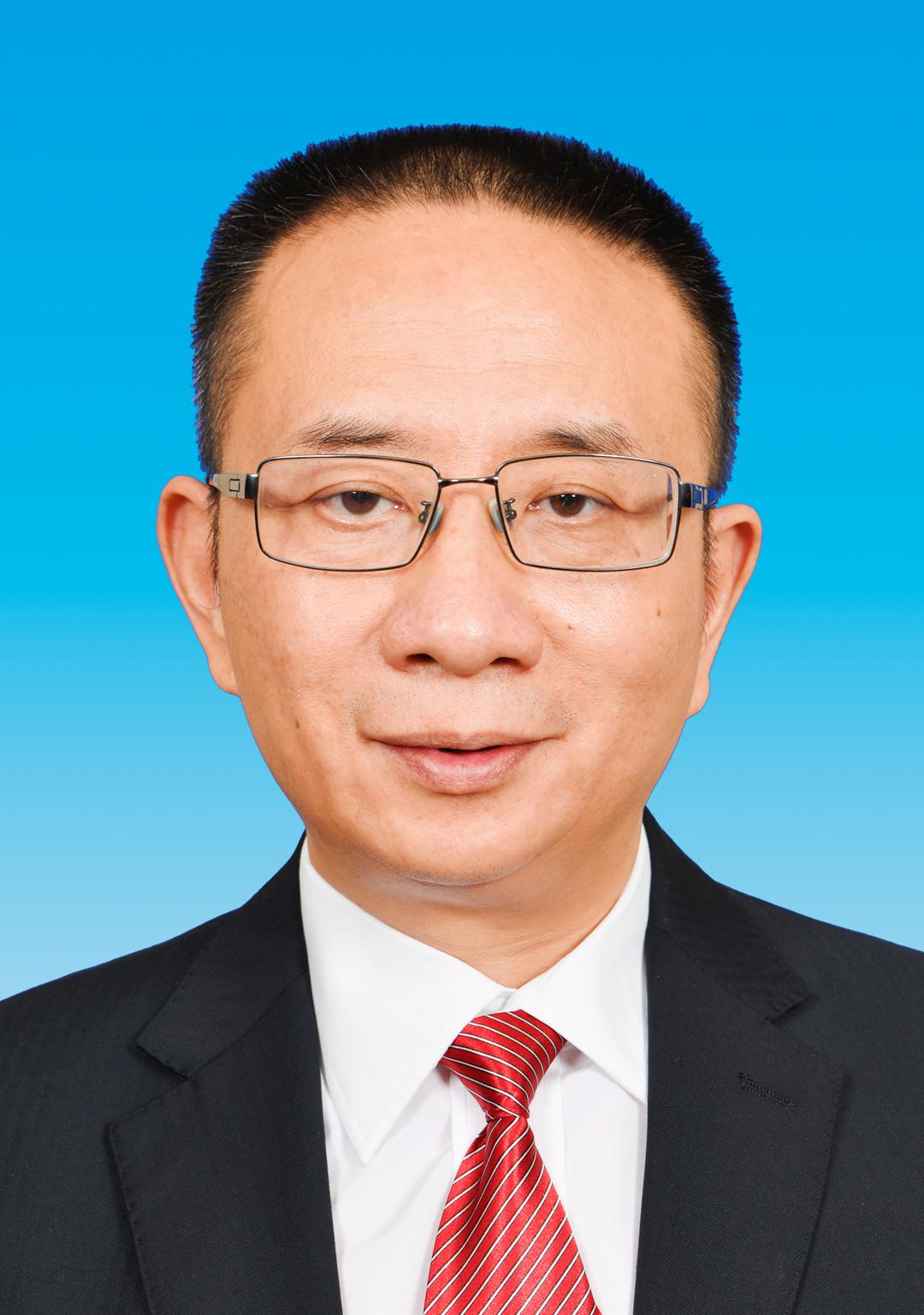 从东部到西部援建不到12年，刘东明就倒在了贪欲里1971年出生，乡水电站起步