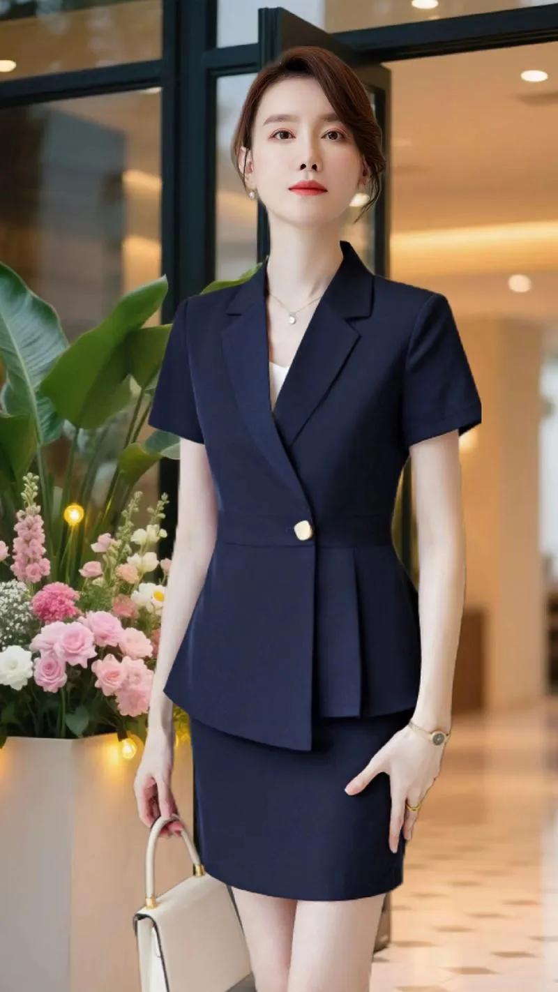 太厉害了[赞]12月29日，一媒体报道，山东省青岛市一95后美女销冠今年卖出5