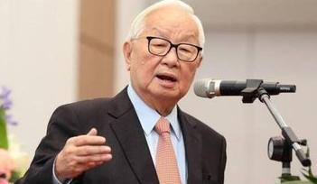 台积电负责人张忠谋嘲讽：大陆虽坐拥100万亿，可连一块高端芯片都造不出来！美媒紧