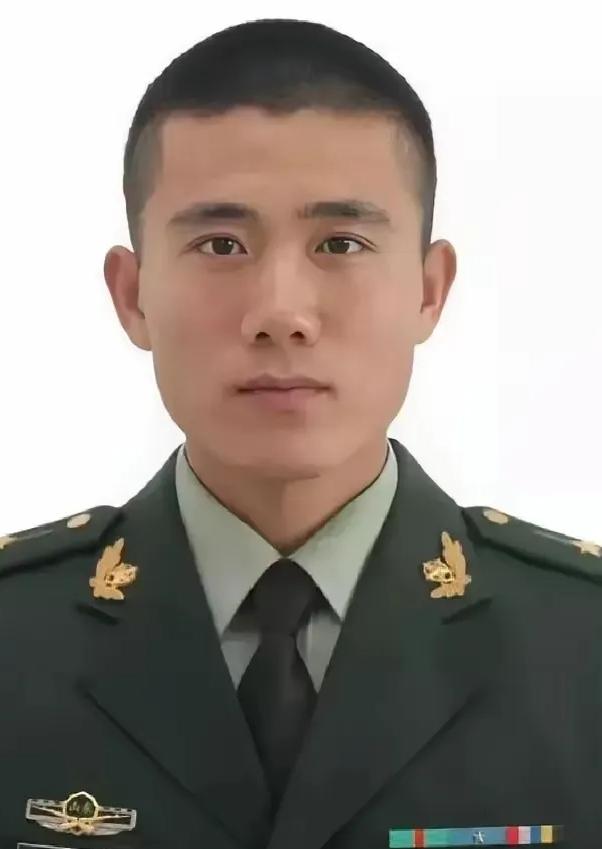 “国家白白培养了他5年。”二零零八年，武警济南支队刚刚入职一个月的大学生，