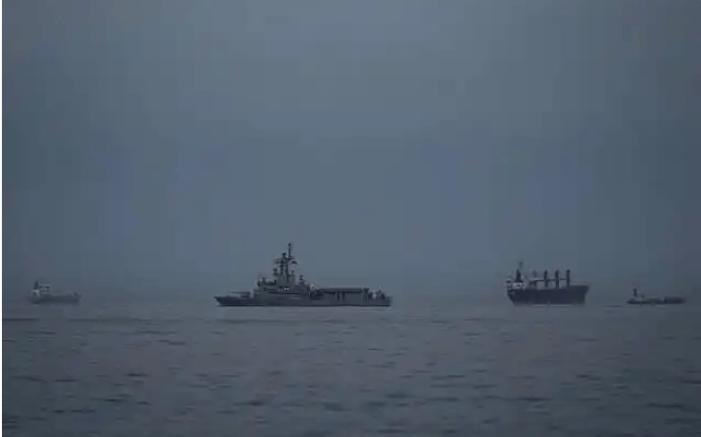 霍尔木兹海峡空前停摆：全球能源命脉断流，战火下的民生警钟