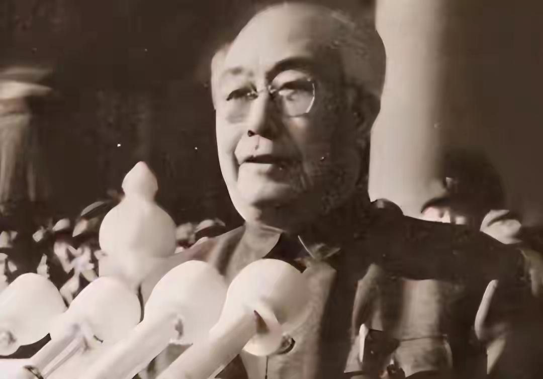 1992年，吴德罹患血液病，女儿致信中央：可否恢复副国级待遇？这事儿搁今天看