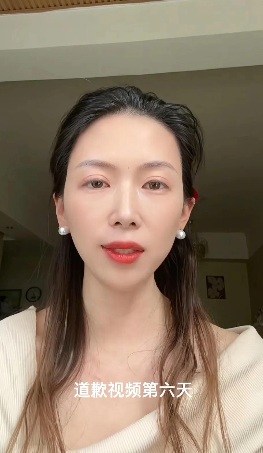 高飞，我劝你还是回头吧，你那17年的“糟糠”之妻，粉丝量快要突破70万了，道歉6