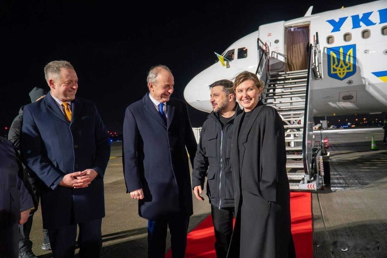 欧洲差点害死了泽连斯基！据《每日电讯报》报道，周一，载着弗拉基米尔·泽连斯基