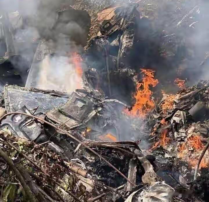 第一岛链连环“坠机潮”！美日菲密集出事，真的是巧合吗？南海刚溅起美军军机的水