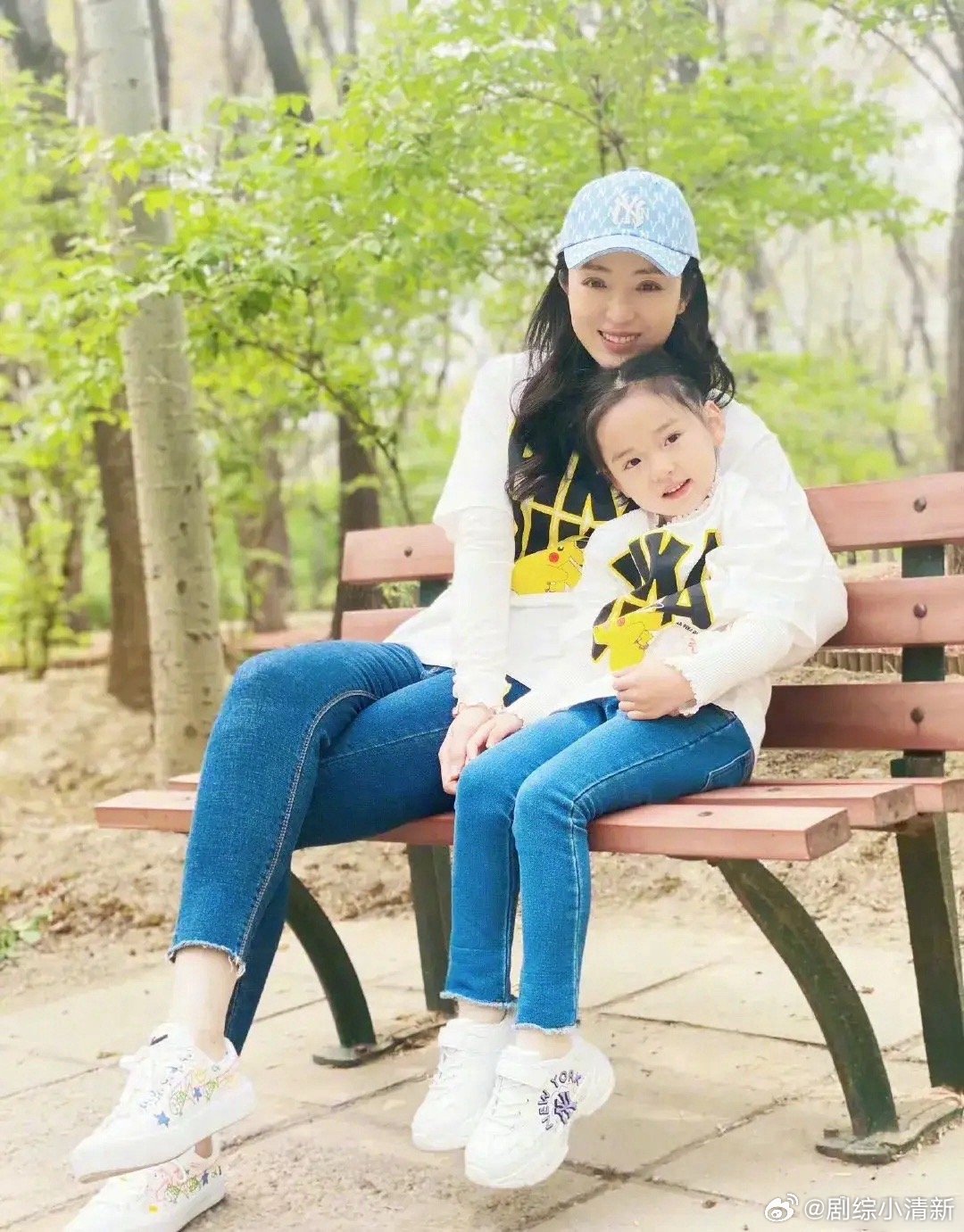 怪不得董璇活的这么任性，认识一个月就闪婚不扒不知道，一扒吓一跳，原来她居然是一个