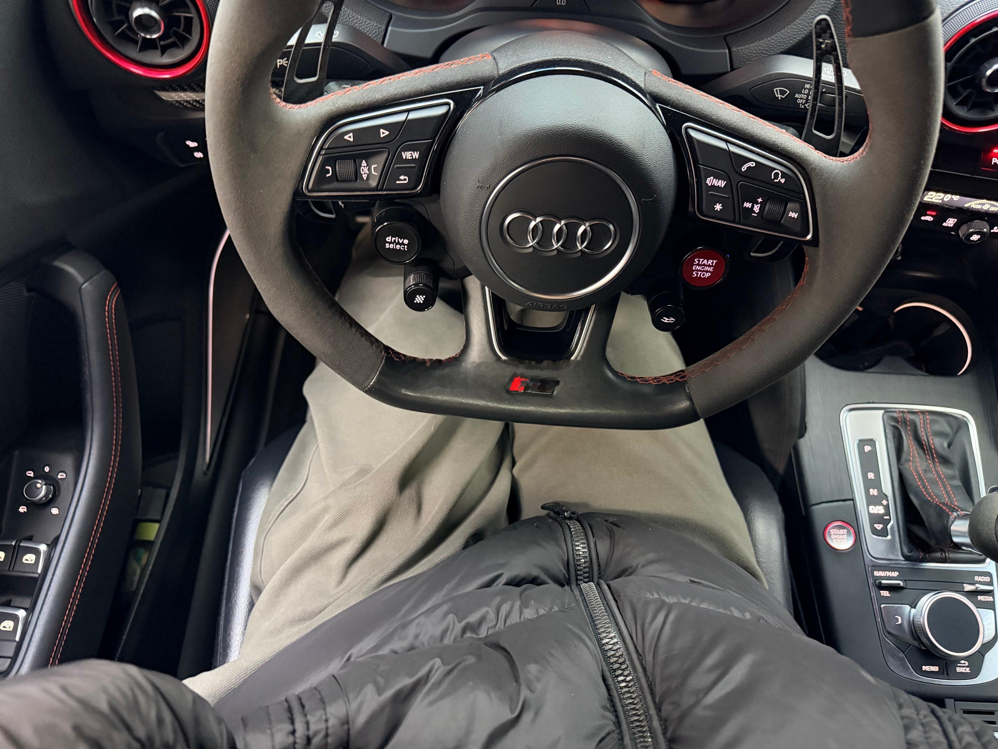 不蛮你们说，我有半边屁股没触地