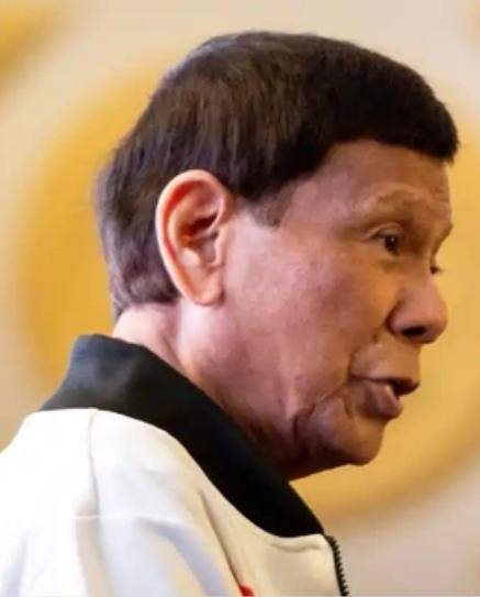 杜特尔特被捕这事儿，明眼人一看就是政治迫害。菲律宾前总统杜特尔特开展“禁毒战争”