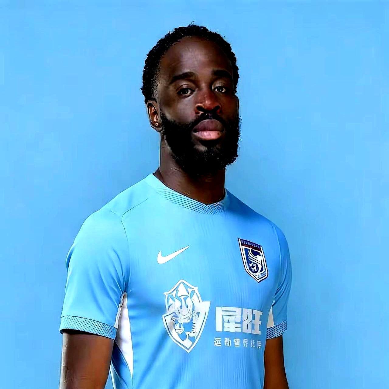 刚一脚绝杀干翻老东家巴黎，身价暴跌8倍的姆巴佩队友，被曝要空降大连。你没听