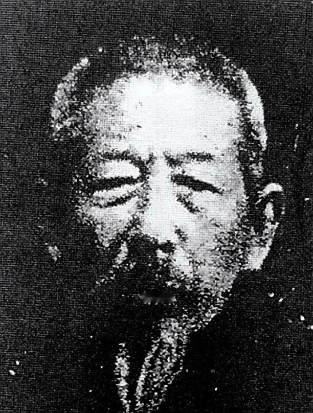 1953年，了明禅师icon被带到刑场枪毙，行刑前，他对行刑人员提了一个要求：“
