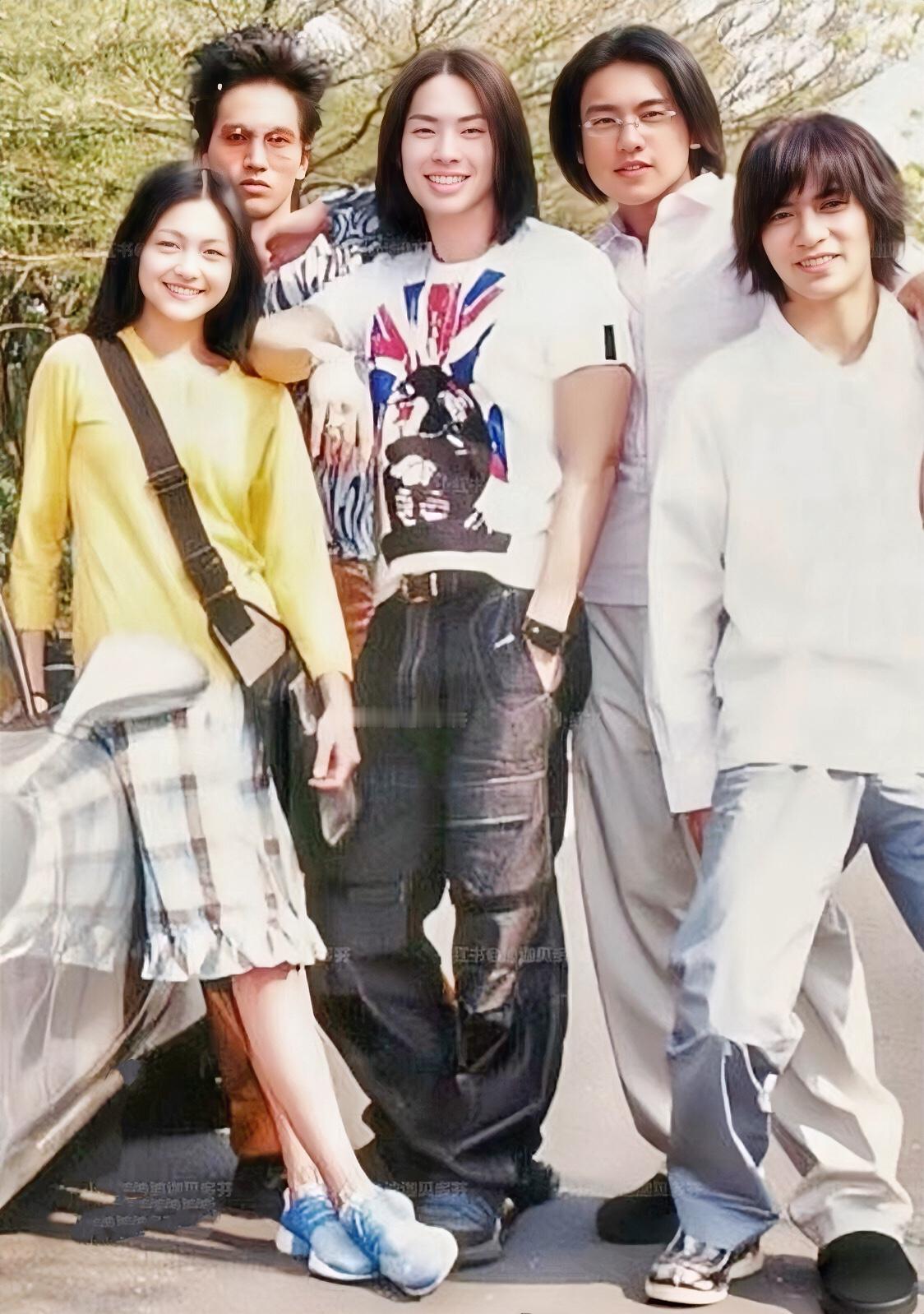 这几天正在复习流星花园，大s真的美得太突出了，可惜红颜薄命，心疼