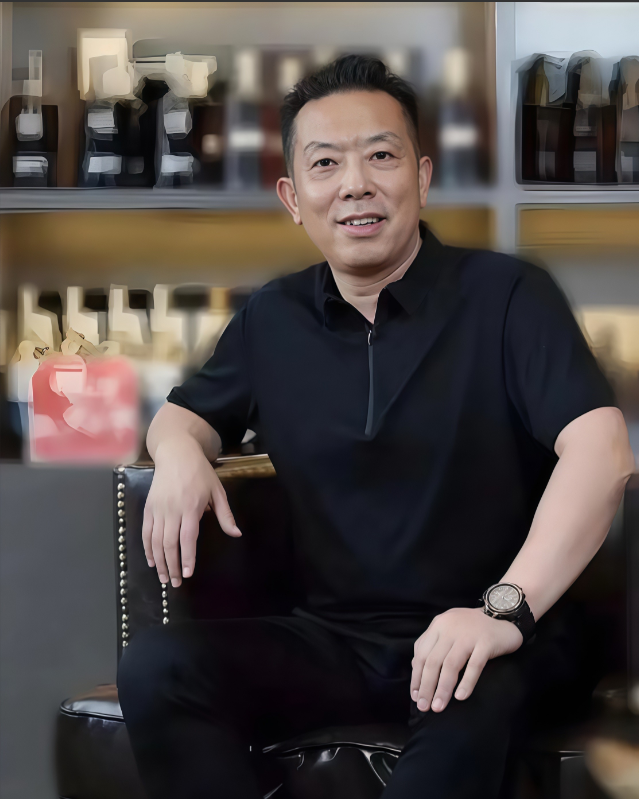 相由心生这话还真不是没有道理的！我这才终于明白，罗永浩为啥要连夜跑去香港了
