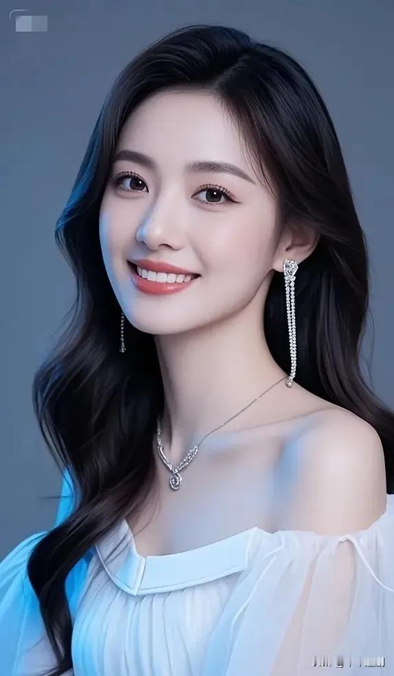 白裙浸了蓝的柔，钻链垂成光的丝。笑涡里裹着甜，连风都轻成了软的形状。白裙少女感