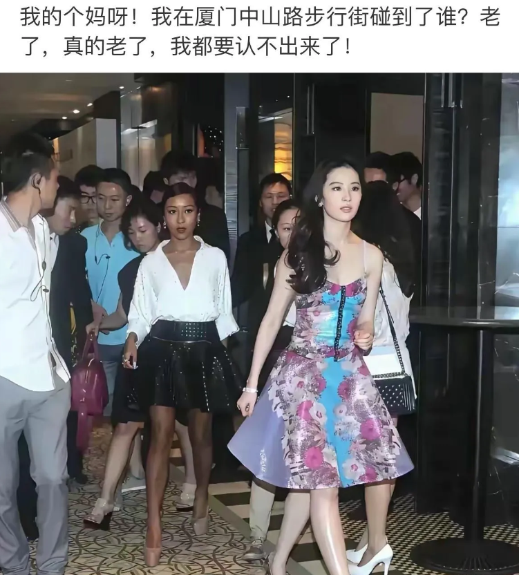 模仿老外常见，模仿黑人倒是头一遭。