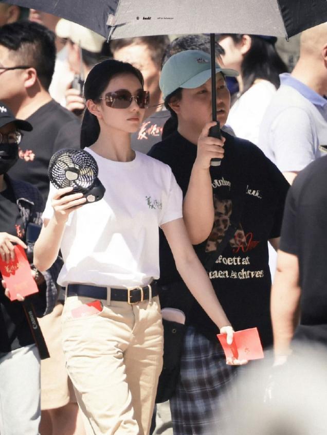 刘浩存接手了周冬雨不少资源刘浩存进组《美顺于长生》，这部剧阵容很强，导演是《人