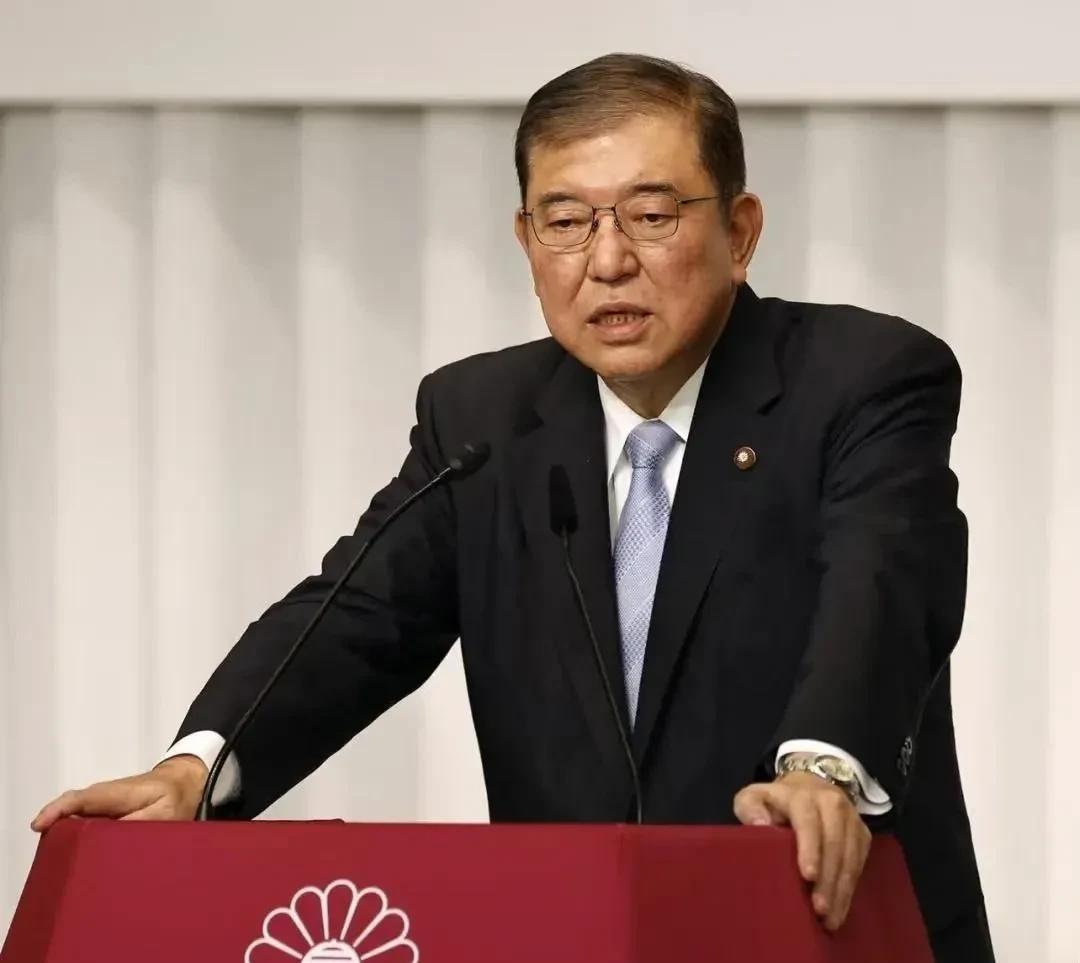 日本硬起来了，不再忍声受气了，选择与美国硬碰硬，8月15日起对美国，进行征收10