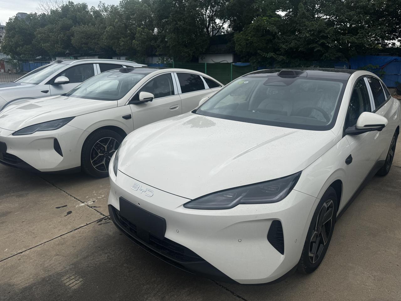 2027款海豹06到店实拍：智驾+闪充，8月就能开回家比亚迪海豹06的2027