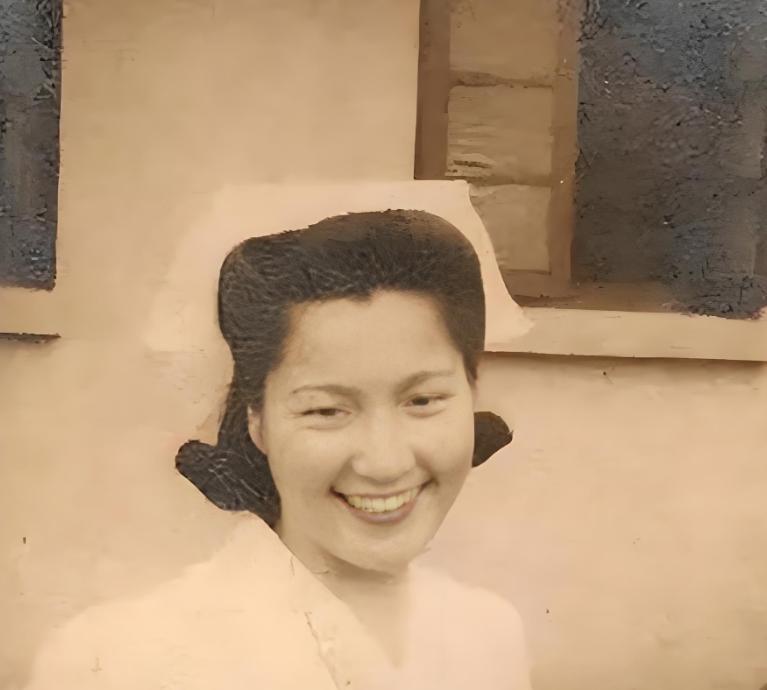 1942年，日军夜袭远征军野战医院，杀了3名女护士，次日一早，女护士方寿纯提议：