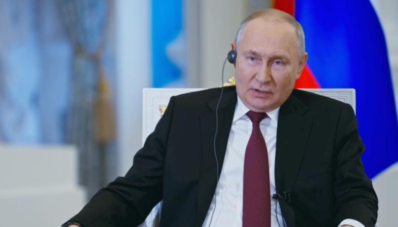 普京大帝的时代真的要画上句号了吗？克里姆林宫最近的风吹草动简直让人惊掉下巴！就在