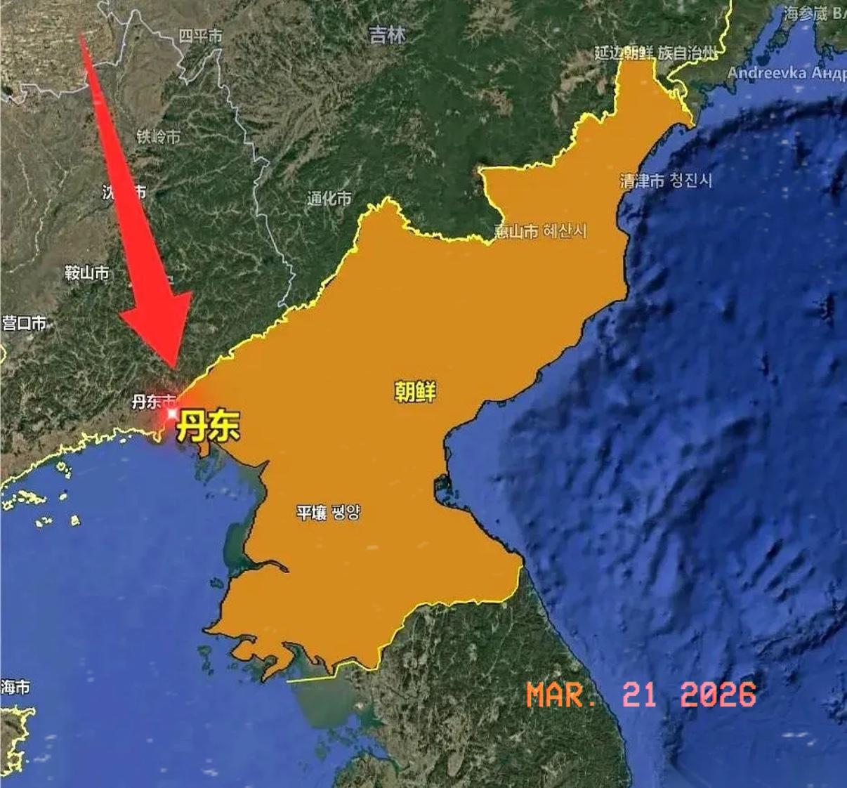 朋友圈都快刷爆了，说鸭绿江对岸疯了似的，一车一车地往回拉咱们的拖拉机、机床、切割