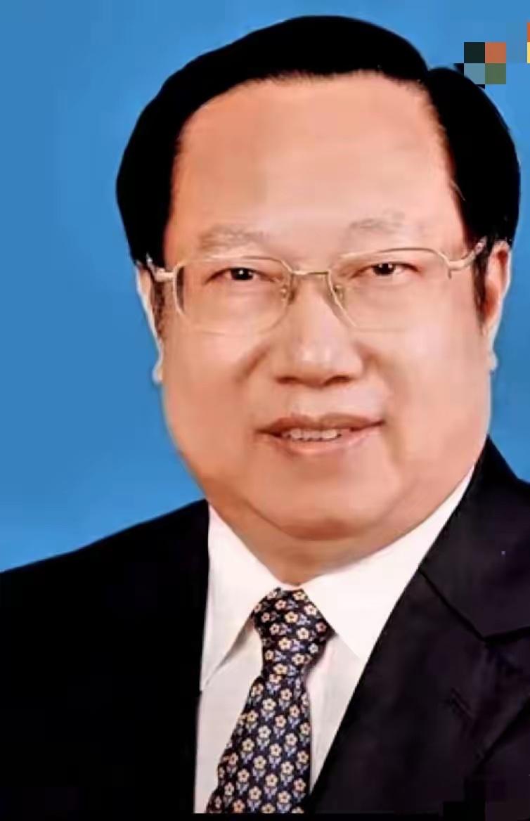 5月17号的通报一出，不知道多少人要整宿睡不着觉了。​66岁的王晓东就是其中