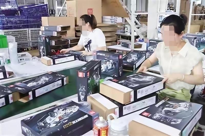 说实在的，我都没想到，咱南阳新野这么个县城，玩的玩具都卖到国外去了！前儿个刷