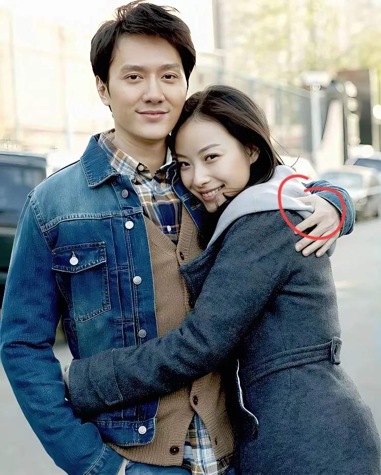 爱与不爱还是很明显的！那时候的冯绍峰还是少爷专业户，红的大红大紫，喜欢上一个刚