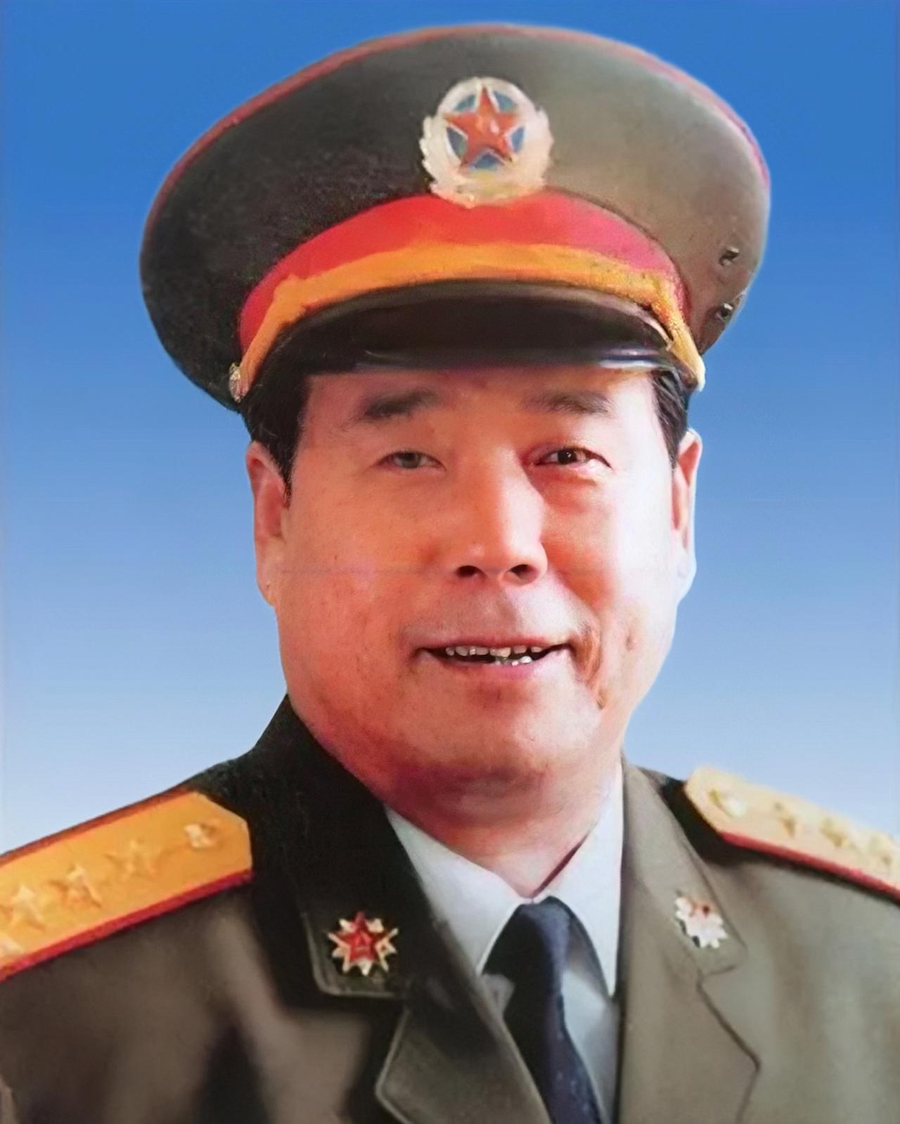 傅全有上将担任总后勤部长期间，有一次到某师视察，说他在当军长的时候，就提出不会抓