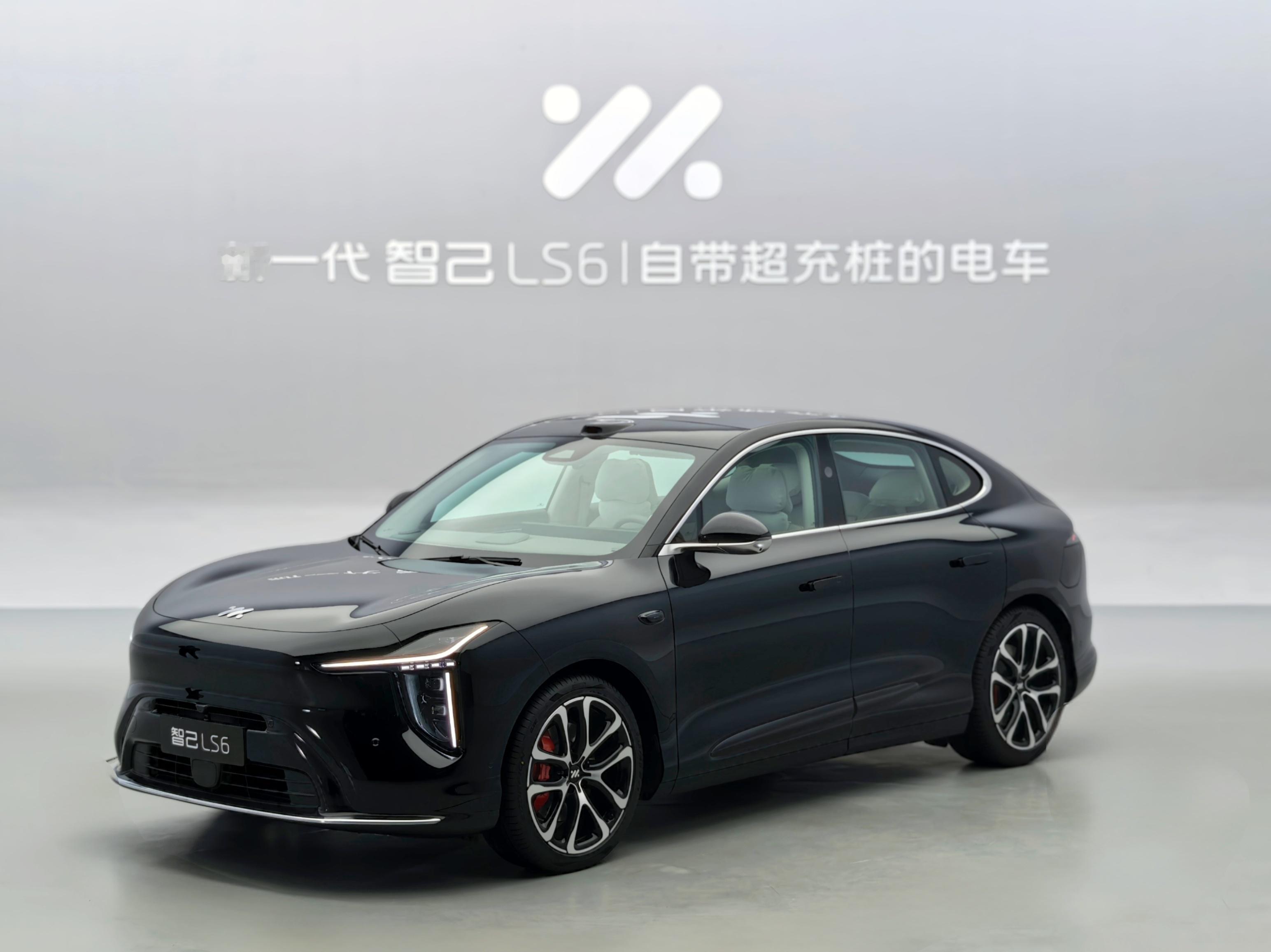 新一代智己LS6，800V技术，66度大电池，超过450公里纯电续航，满电满油超