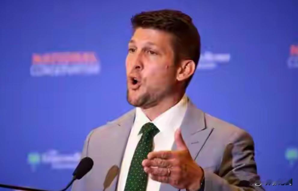 突发！2月25日古巴领海交火，美注册快艇硬闯，4死6伤藏大信号真敢动手啊！就