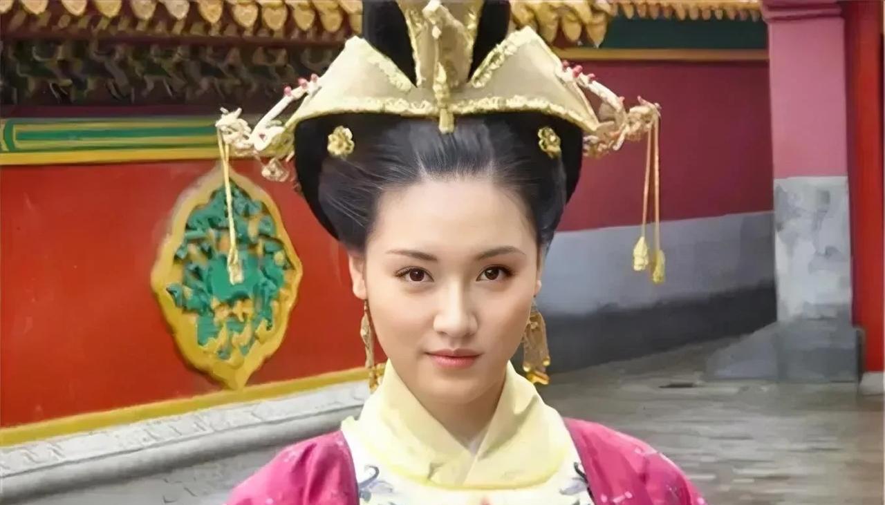 1464年，明英宗朱祁镇驾崩，太子朱见深即位。随即朱见深就遇到了一个让他头疼的问