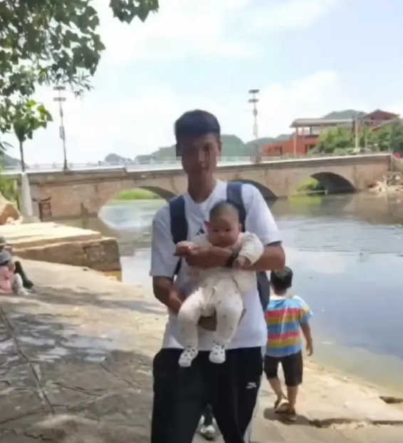 这个江西小伙太可惜了！在家被电击死亡，年仅27岁，他的大女儿才4岁，小儿子才几个