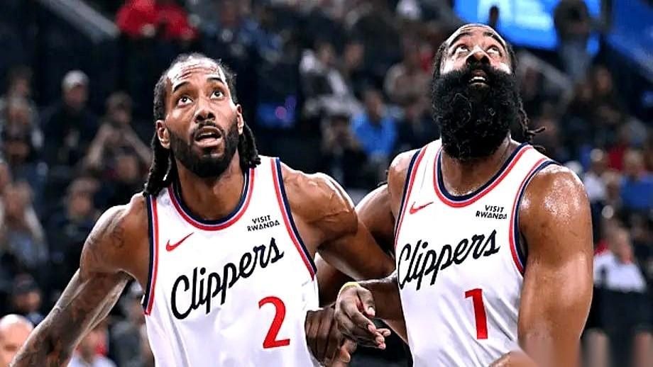 我跟你讲，今年NBA的剧本，我感觉已经有人写好了。主角，洛杉矶快船。你品品这