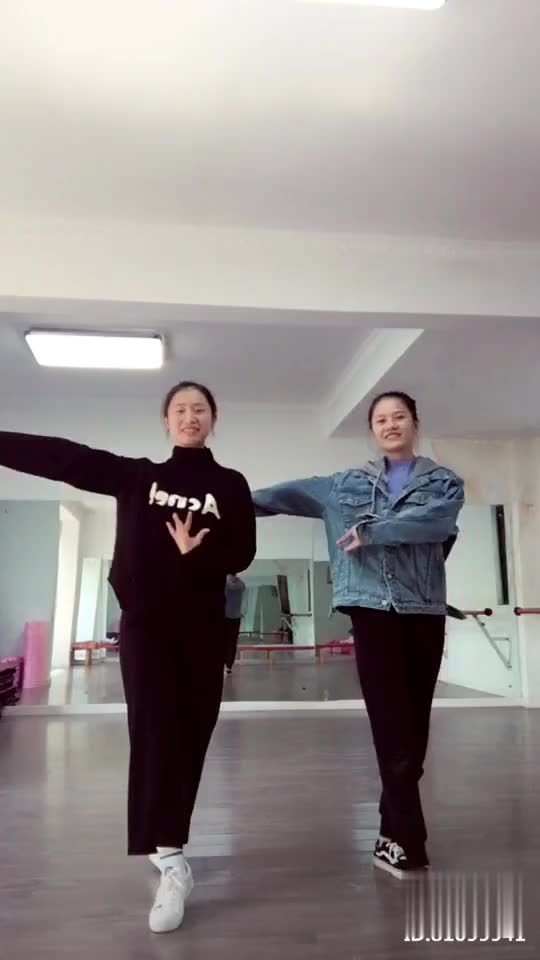 《鱼儿》 第九届桃李杯高清完整版 民族舞 群舞