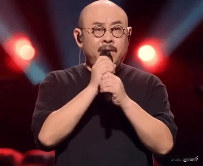 刀郎是不是音乐艺术界顶流？那绝对是不算的，在他的受众人群众中，可能唯一可以